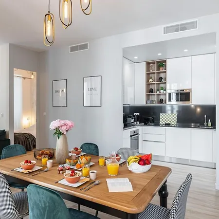 Gesu - 2 Bedroom In Old Town - Gesu Square *