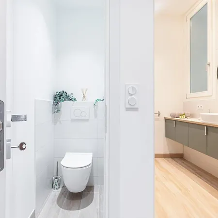Gesu - 2 Bedroom In Old Town - Gesu Square Apartament